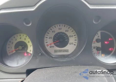 2004 Nissan Frontier Xe-V6 z USA, uszkodzony, nr VIN 1N6ED26Y14C463186